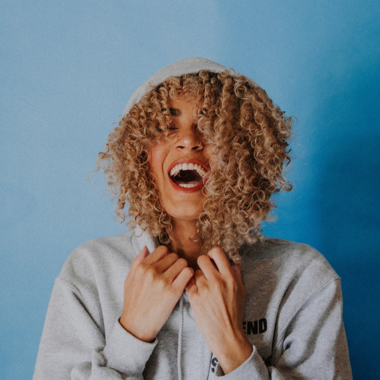 5 Tips to Care for Curly Hair